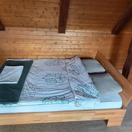 Privates Schoenes Zimmer Und Gemeinschaftsbad Und Kueche Im Zentrum *